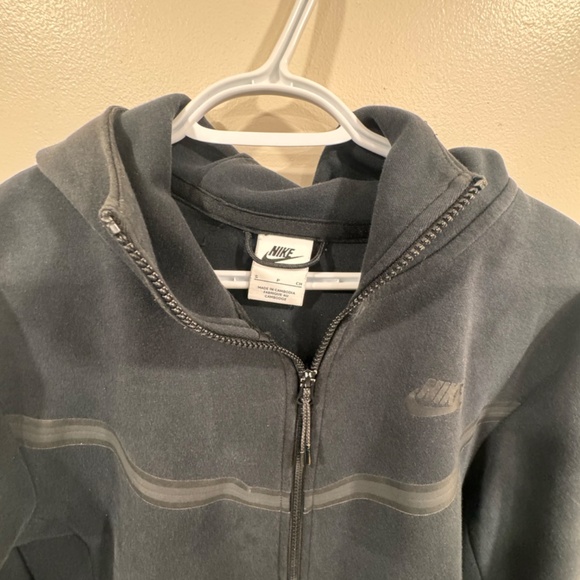 Nike Tech Fleece Black - Picture 2 of 3